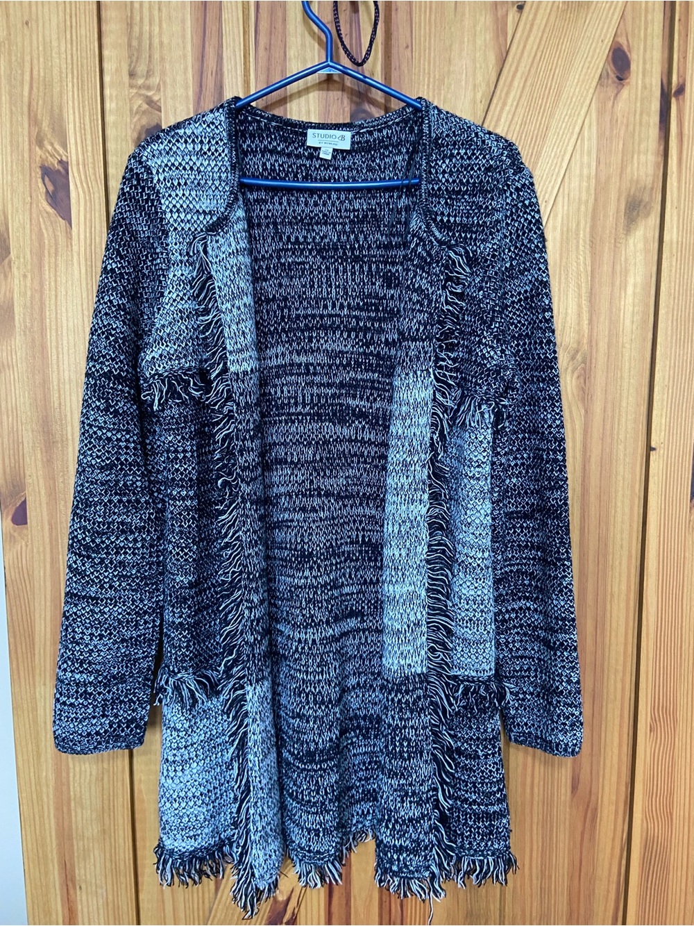 Studio B Two-Tone Black & Gray Open-Front Fringe Cardigan size medium